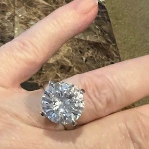 Solitaire Ring Round Large CZ stone Filigree Lacework on Box/Prongs Silver Plate